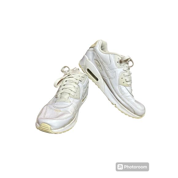 Nike Unisex White Classic Lace Up Leather Air Maxes Trainers Unisex Size 7Y - Picture 1 of 8